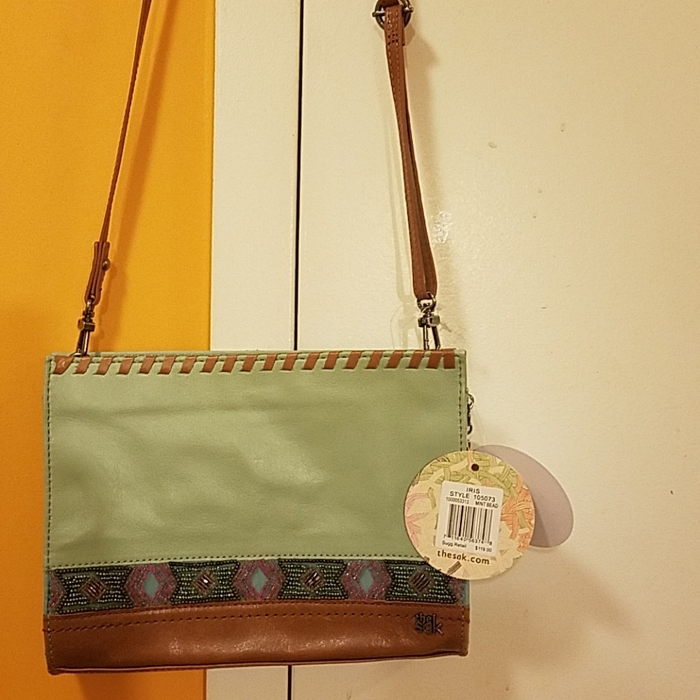 Thesak removable strap mint beaded purse